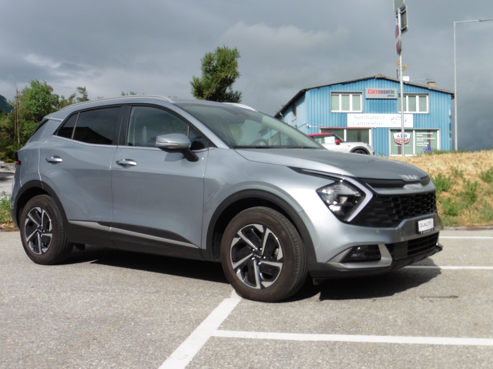 KIA Sportage 1.6T-GDi HEV Style 4x4 A, Voll-Hybrid Benzin/Elektro, Occasion / Gebraucht, Automatik - 3