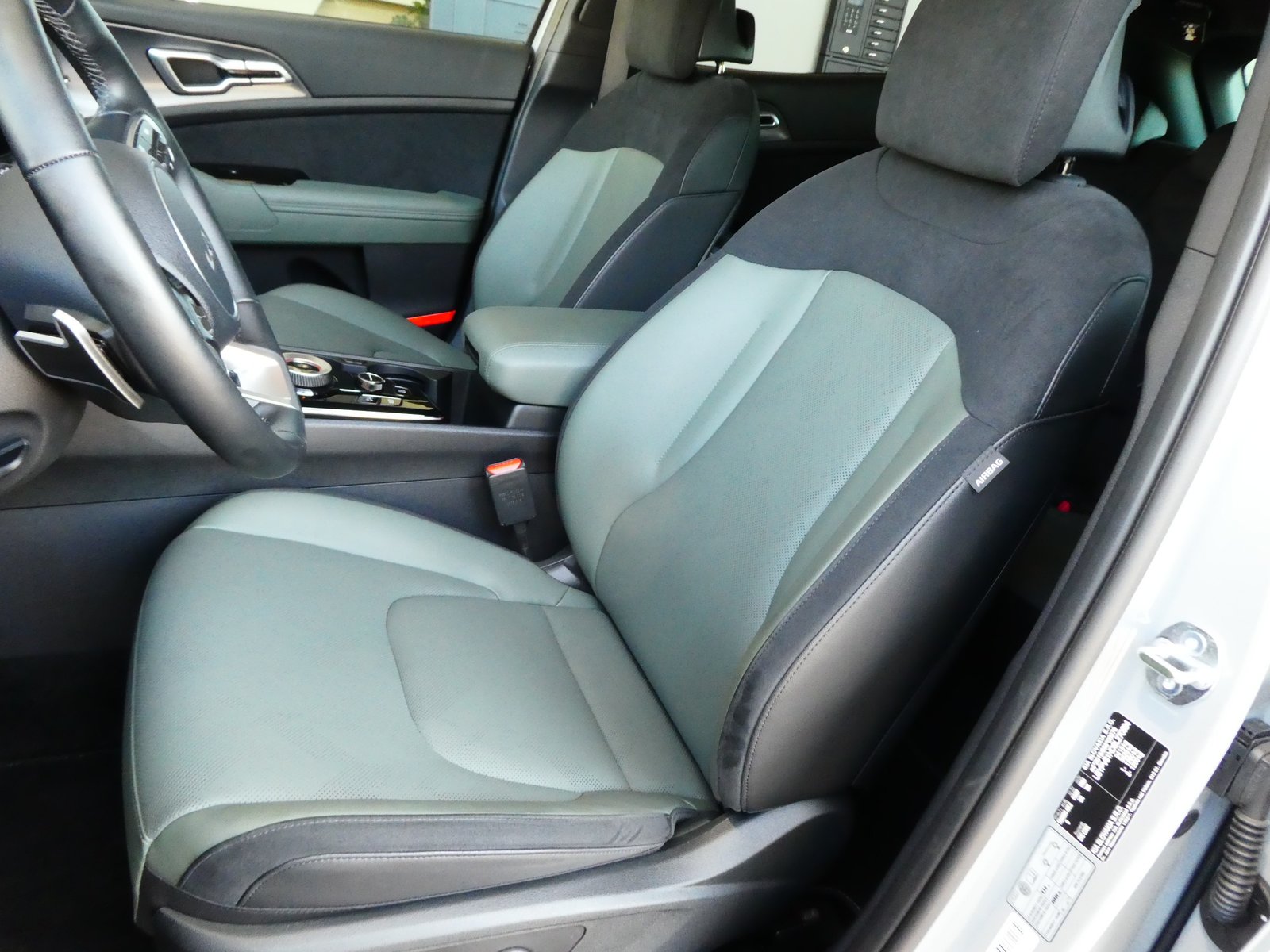KIA Sportage 1.6T-GDi PHEV Power Edition 4x4 A, Plug-in-Hybrid Petrol/Electric, Second hand / Used, Automatic - 4