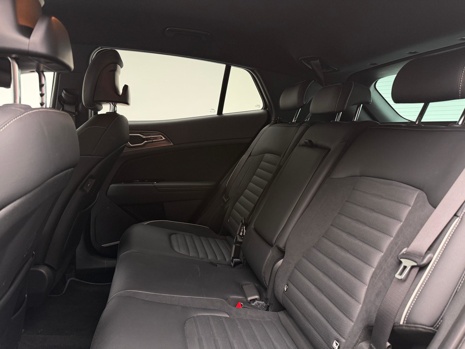 KIA Sportage 1.6 T-GDi GT-Line, Hybride Léger Essence/Électricité, Occasion / Utilisé, Automatique - 7