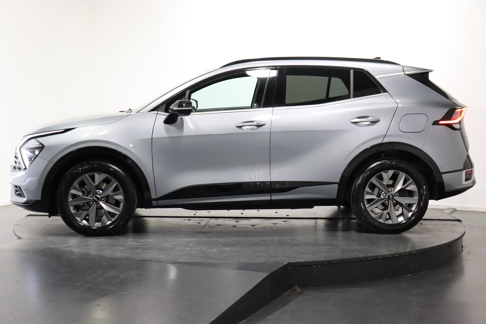 KIA Sportage 1.6 T-GDi GT-Line, Hybride Léger Essence/Électricité, Occasion / Utilisé, Automatique - 3