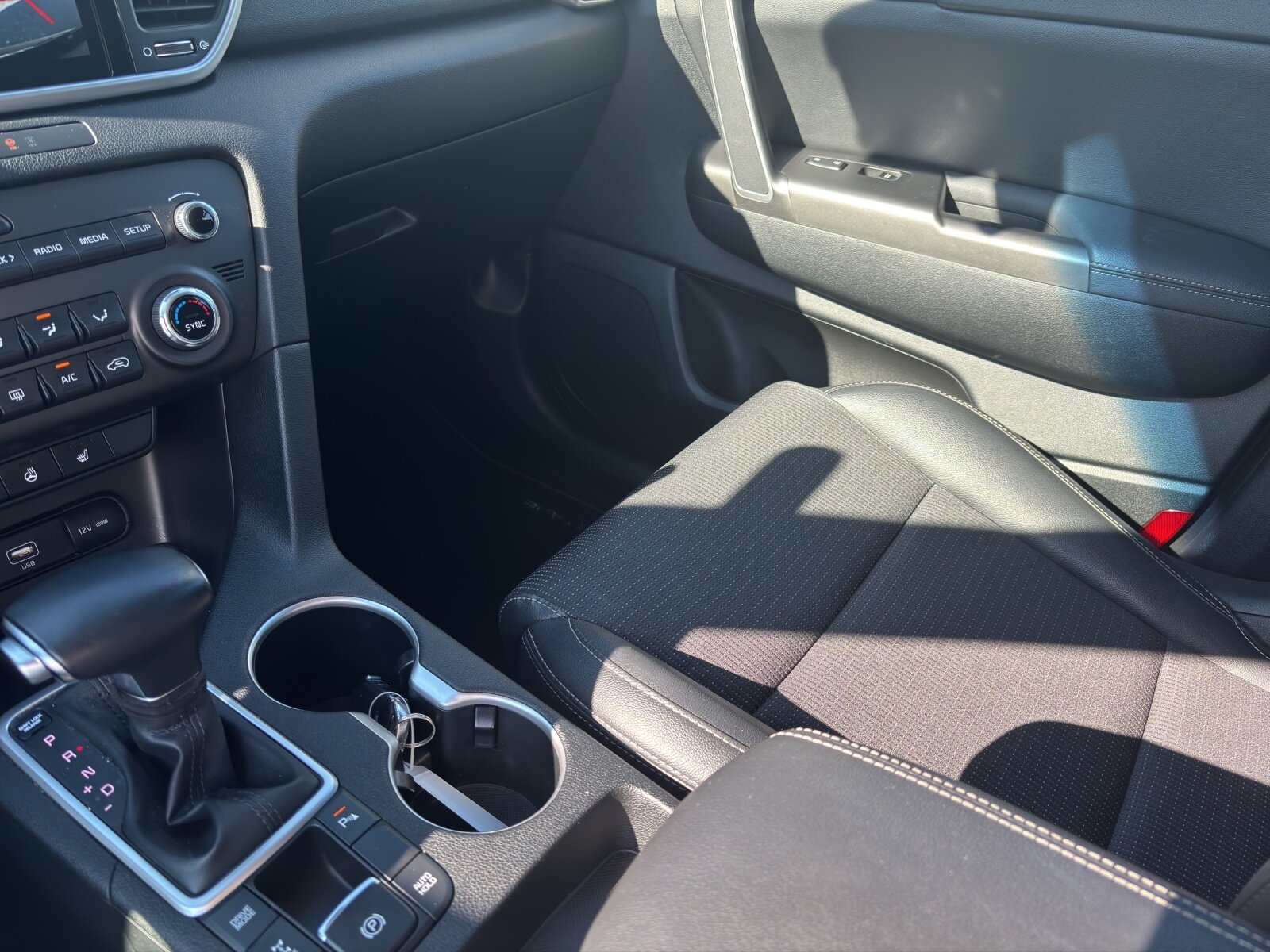 KIA Sportage 1.6 T-GDi Black Edition, Benzin, Occasion / Gebraucht, Automatik - 5