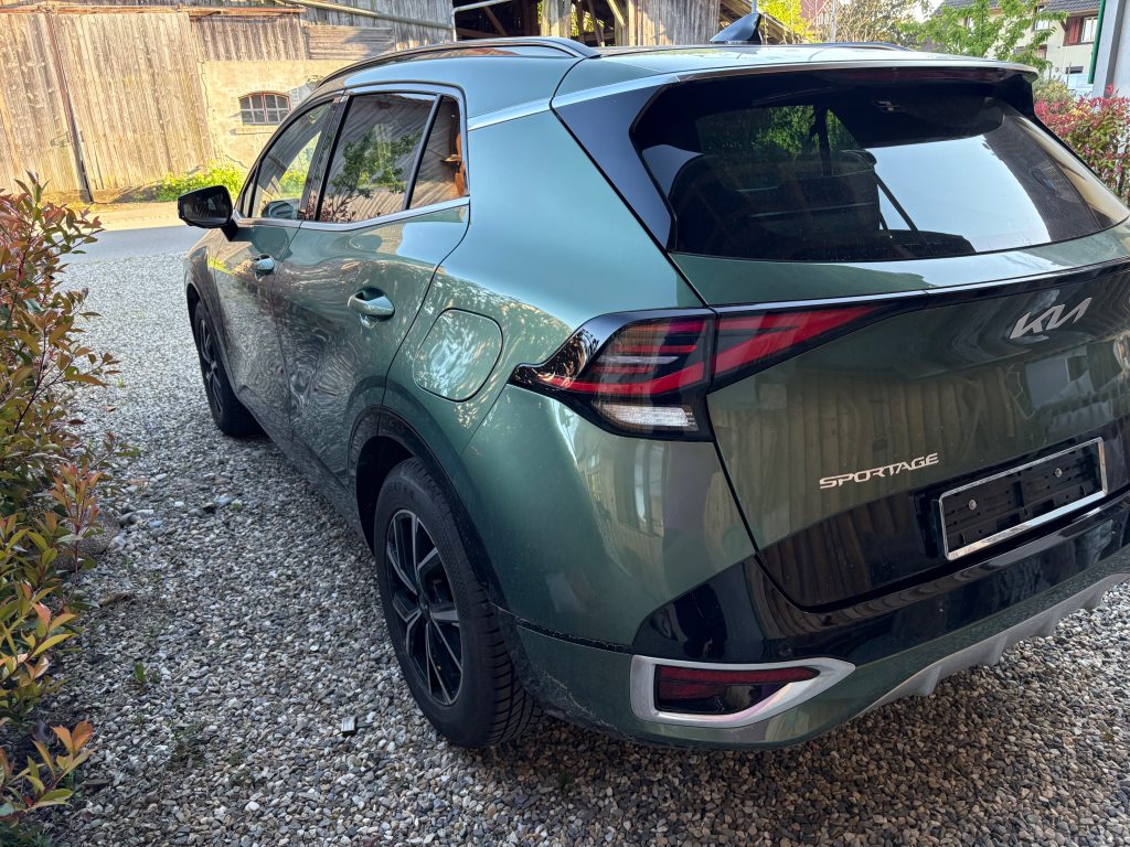 KIA SPORTAGE 1.6 T-GDi GT-Line, Mild-Hybrid Petrol/Electric, Second hand / Used, Automatic - 4