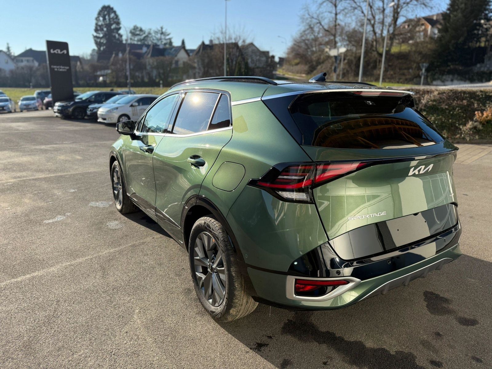KIA Sportage 1.6 T-GDi Hybrid GT-Line, Full-Hybrid Petrol/Electric, Ex-demonstrator, Automatic - 4