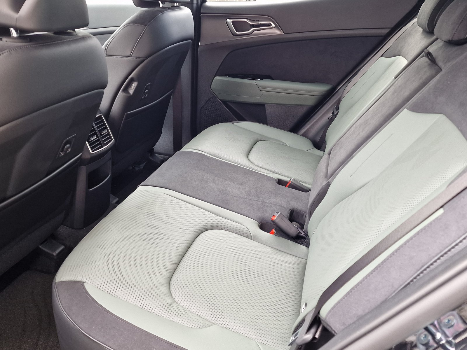 KIA Sportage 1.6T-GDi HEV Power Edition 4x4 A, Voll-Hybrid Benzin/Elektro, Neuwagen, Automat - 6