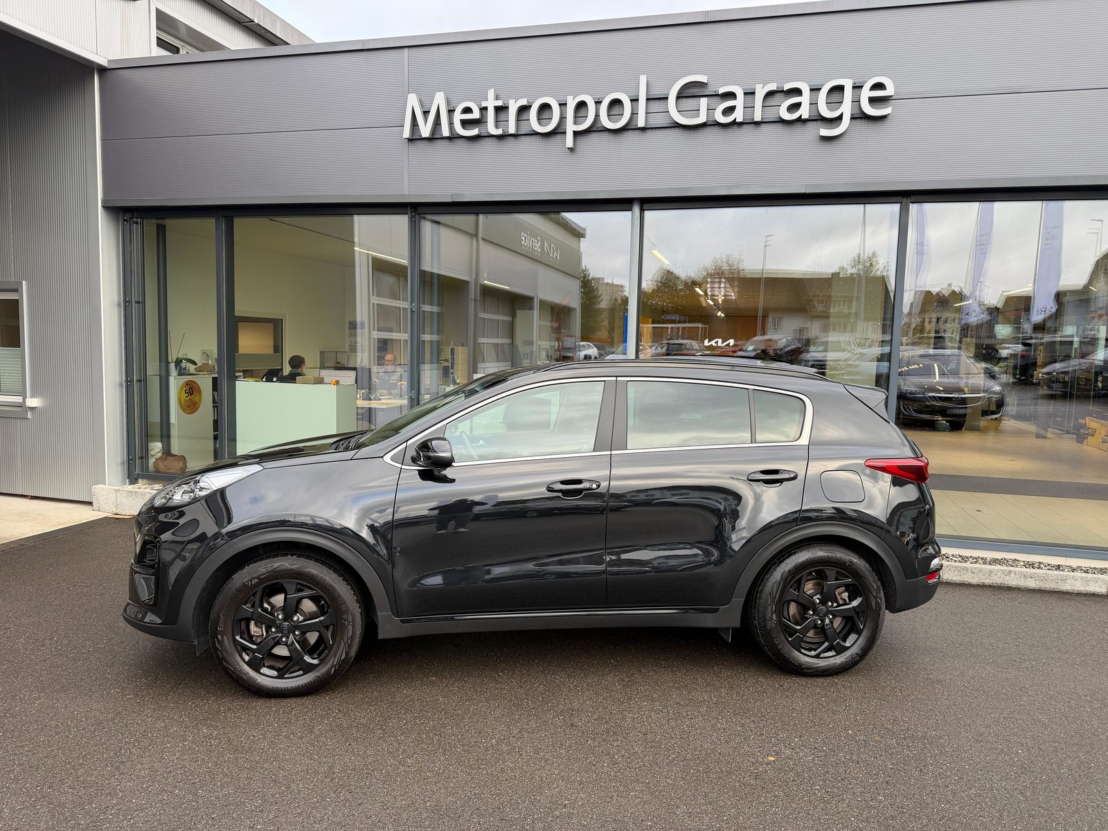 KIA Sportage 1.6 T-GDi Black Edition, Essence, Occasion / Utilisé, Automatique - 2
