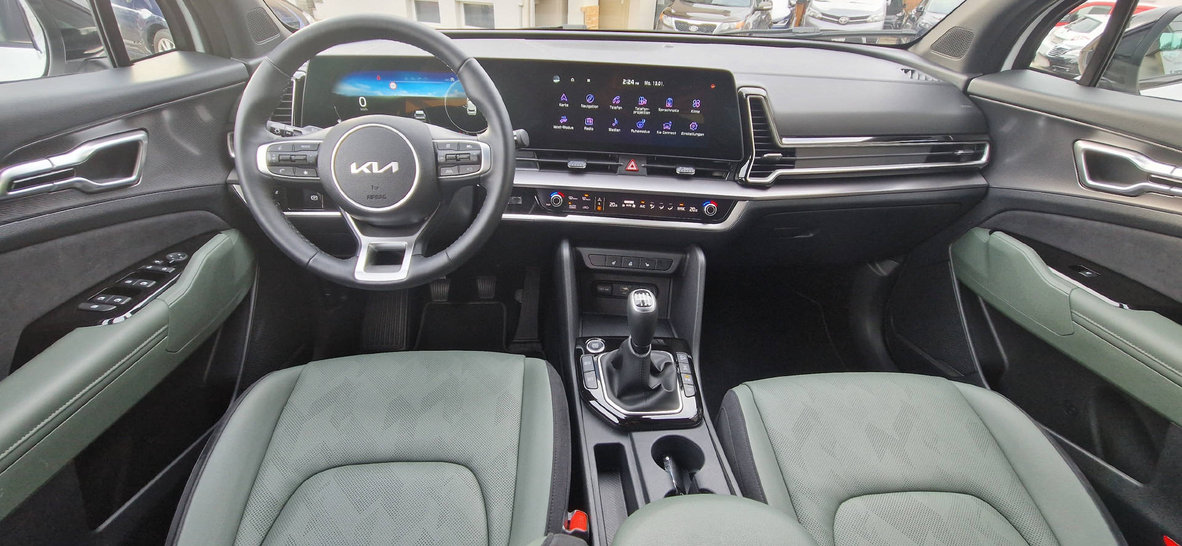 KIA Sportage 1.6 T-GDi Power Edition Anniversary, Mild-Hybrid Petrol/Electric, Ex-demonstrator, Manual - 5