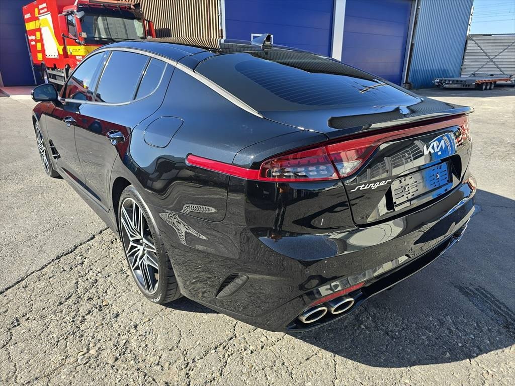 KIA Stinger 3.3 T-GDi GT Automat AWD, Benzin, Occasion / Gebraucht, Automat - 3