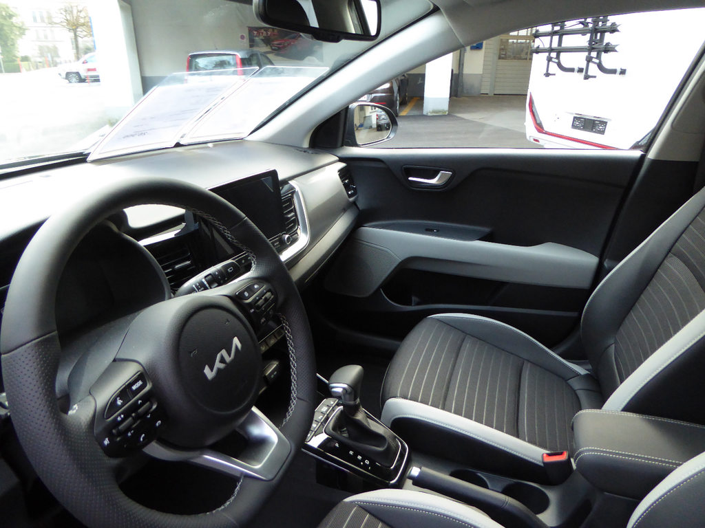 KIA Stonic 1.0 T-GDi Edition 30, Petrol, New car, Automatic - 5