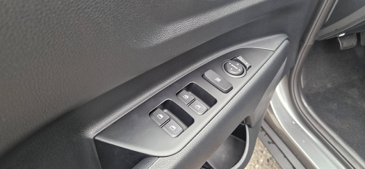KIA Stonic 1.0 T-GDi, Benzina, Auto nuove, Automatico - 4