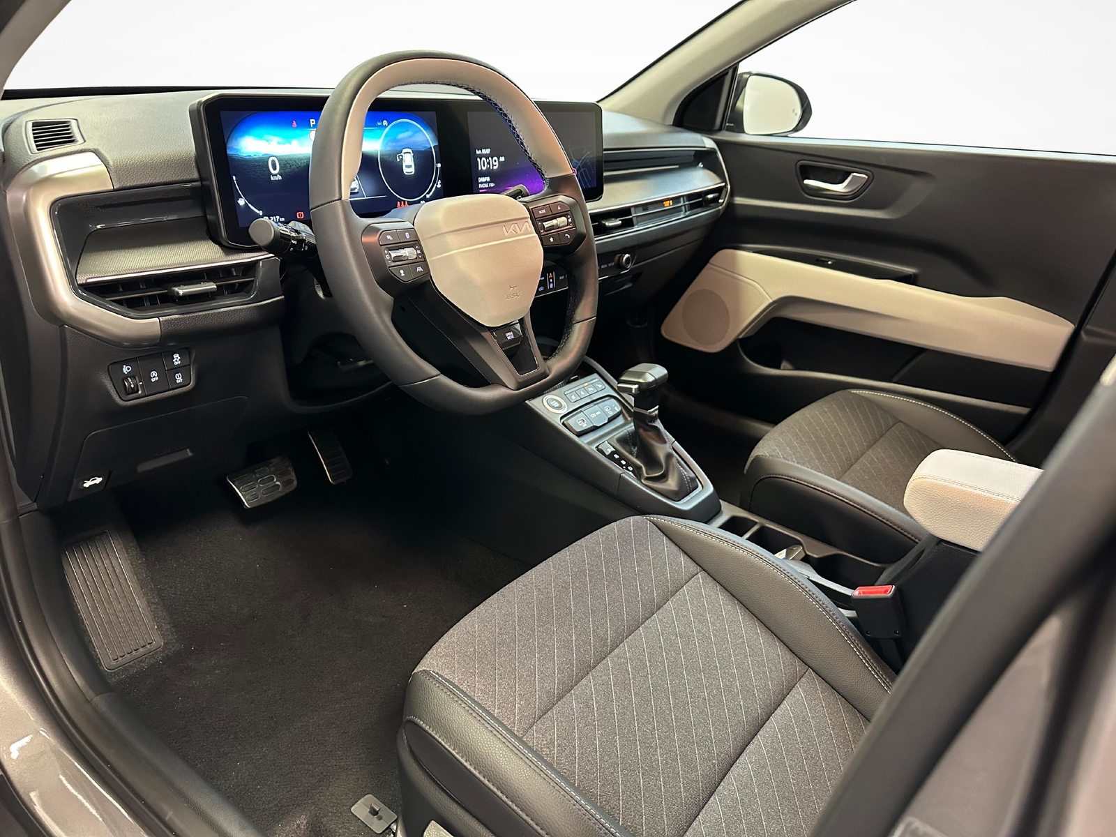 KIA Stonic 1.0 T-GDi MHEV GT-Line, Mild-Hybrid Petrol/Electric, New car, Automatic - 4