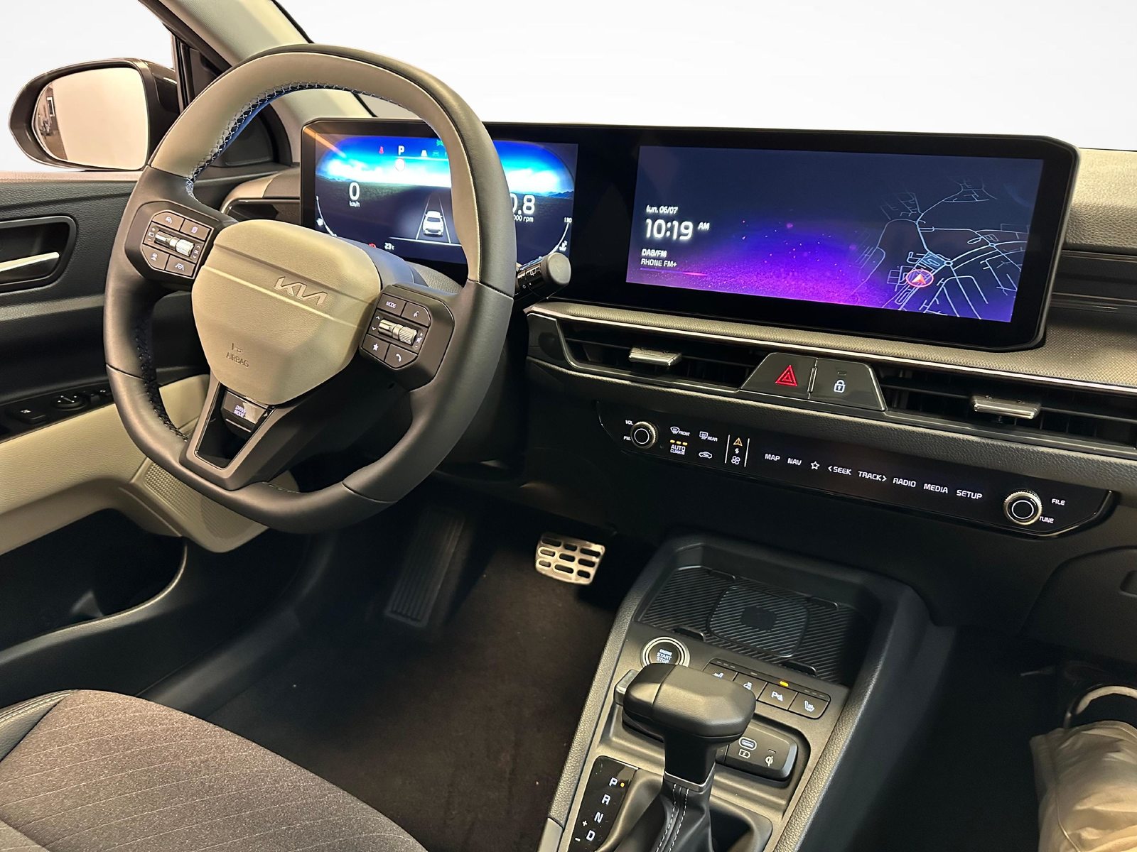 KIA Stonic 1.0 T-GDi MHEV GT-Line, Mild-Hybrid Petrol/Electric, New car, Automatic - 6