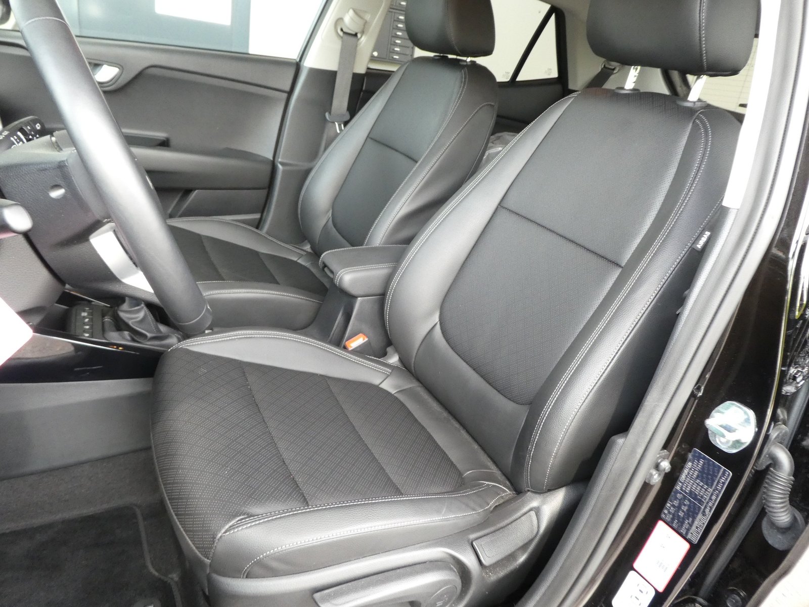 KIA Stonic 1.0 T-GDI MHEV Style iMT, Mild-Hybrid Benzin/Elektro, Occasion / Gebraucht, Handschaltung - 6
