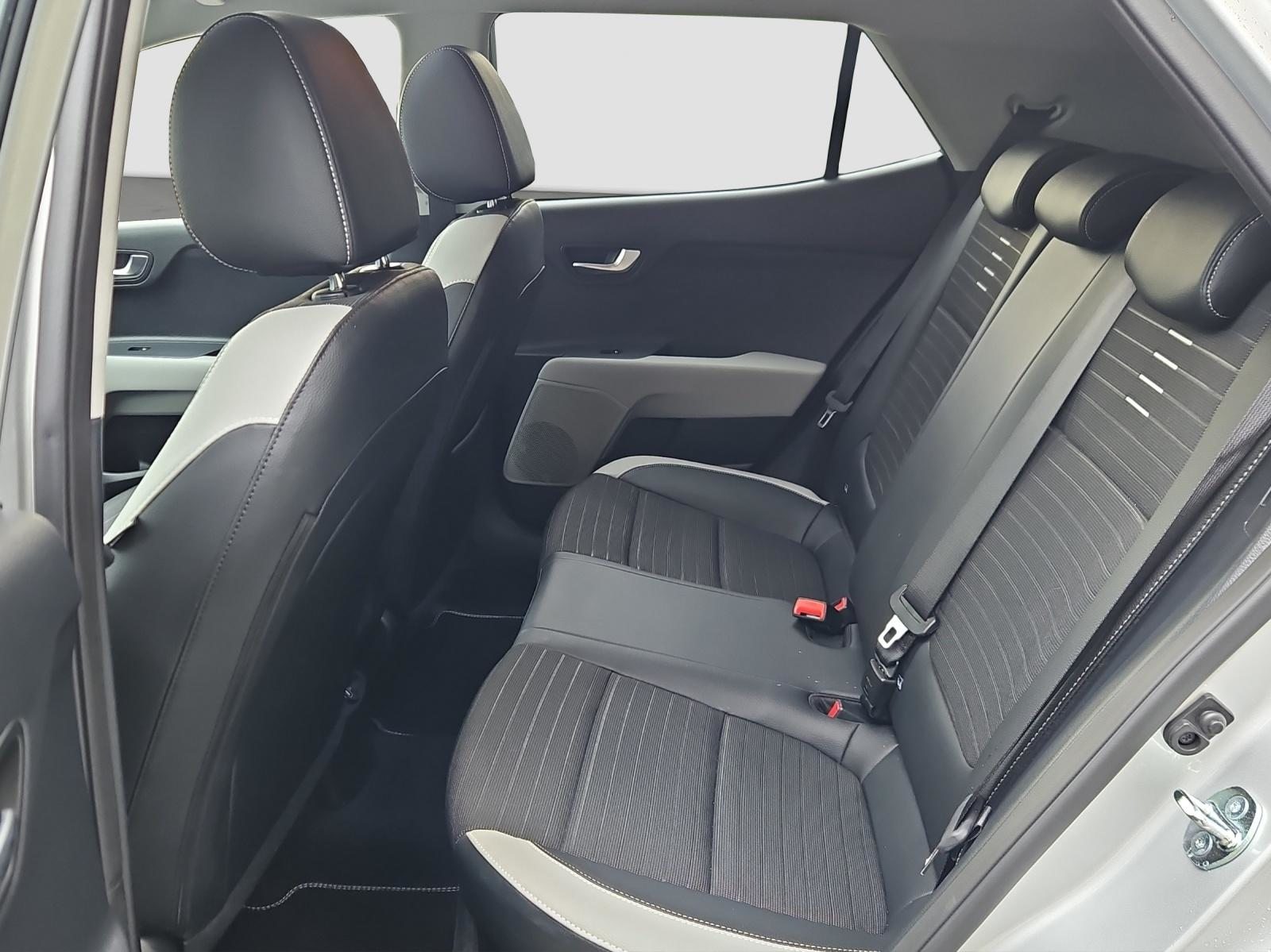 KIA Stonic 1.0 T-GDi Power Edition, Petrol, Second hand / Used, Automatic - 6