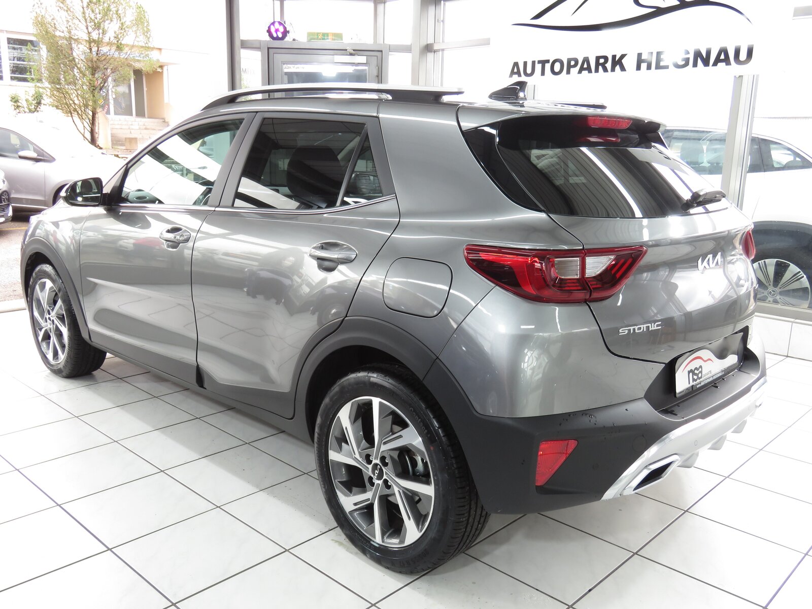 KIA Stonic 1.0 T-GDI MHEV GT-Line DCT, Mild-Hybrid Benzin/Elektro, Occasion / Gebraucht, Automatik - 6
