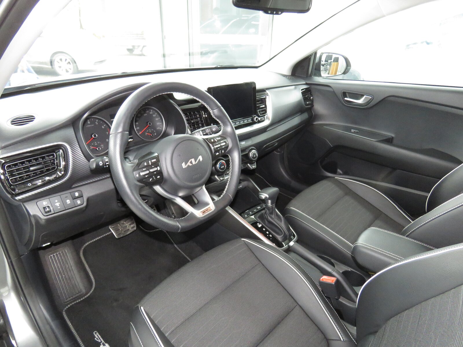 KIA Stonic 1.0 T-GDI MHEV GT-Line DCT, Mild-Hybrid Benzin/Elektro, Occasion / Gebraucht, Automatik - 7