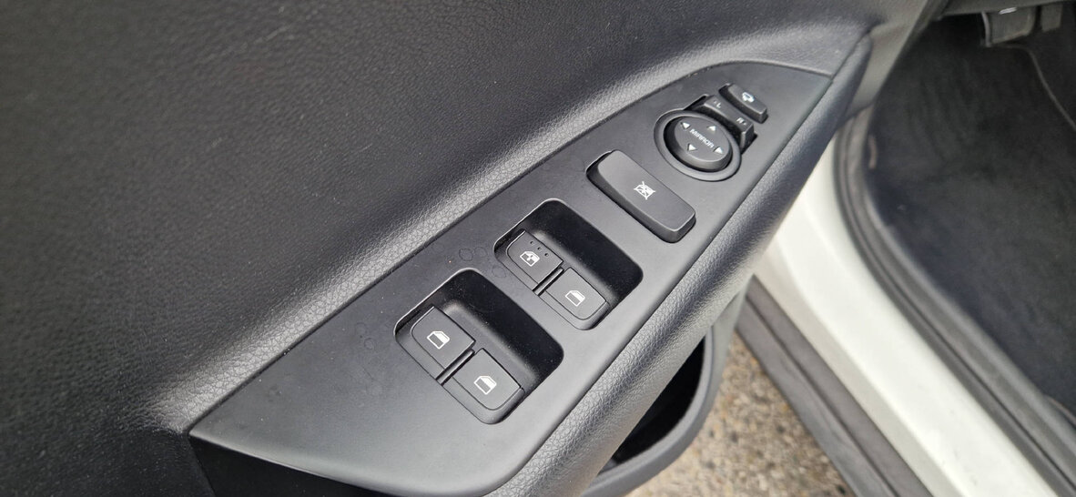 KIA Stonic 1.0 T-GDi Trend, Essence, Occasion / Utilisé, Automatique - 4