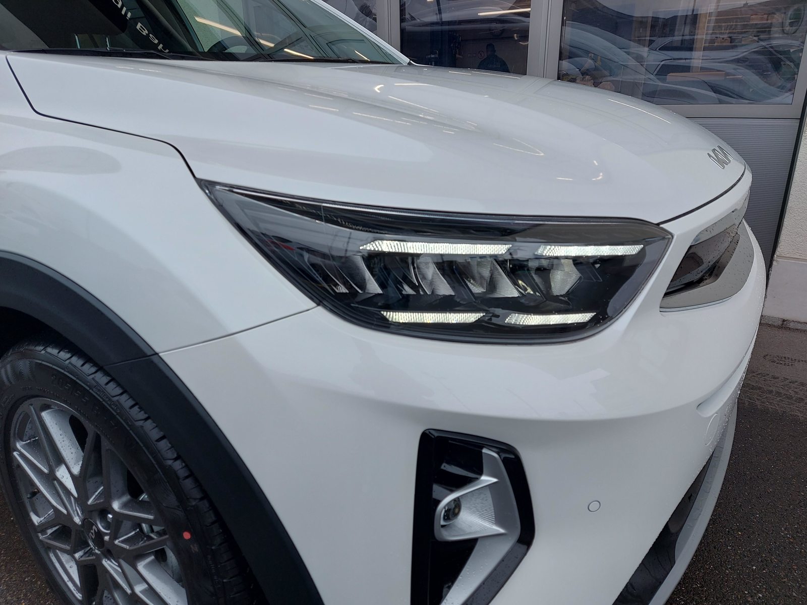 KIA Stonic 1.0 T-GDi Power Edition, Benzin, Vorführwagen, Automatik - 6