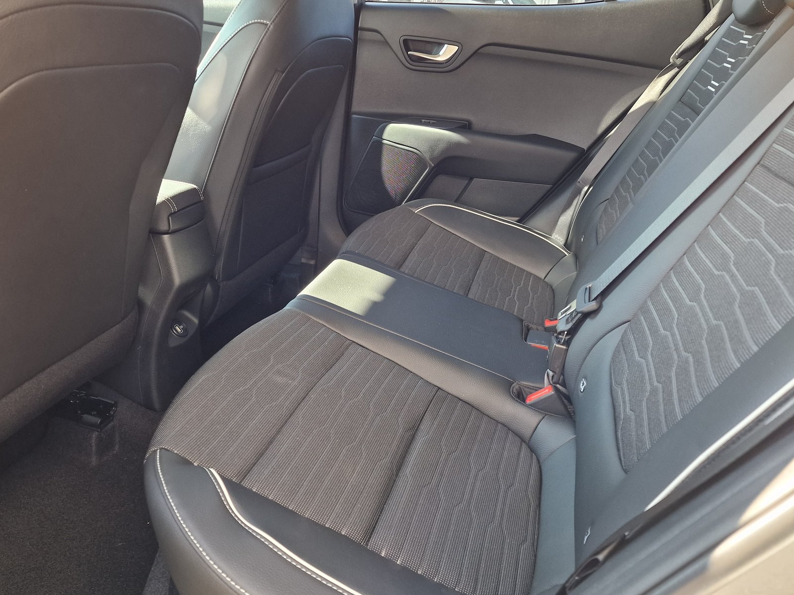 KIA Stonic 1.0 T-GDI GT-Line DCT, Benzin, Vorführwagen, Automatik - 6
