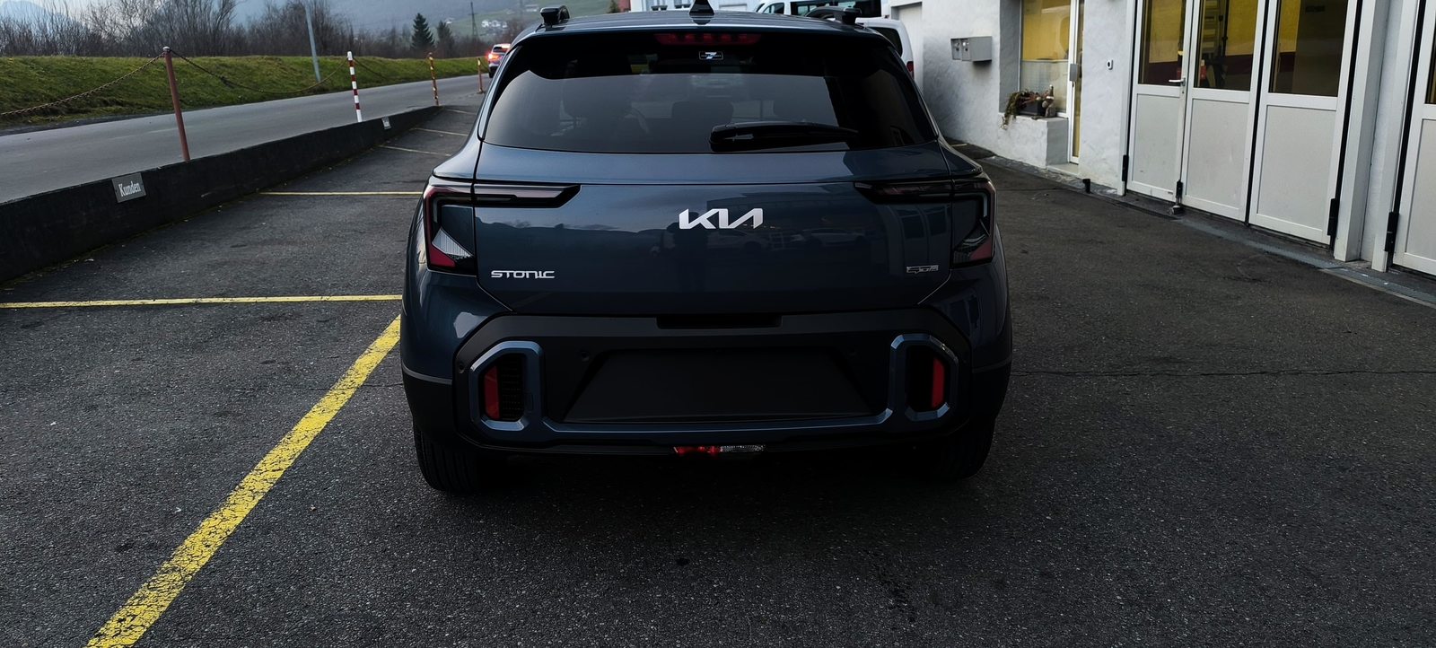 KIA Stonic 1.0 T-GDi MHEV GT-Line, Mild-Hybrid Benzin/Elektro, Neuwagen, Automat - 5