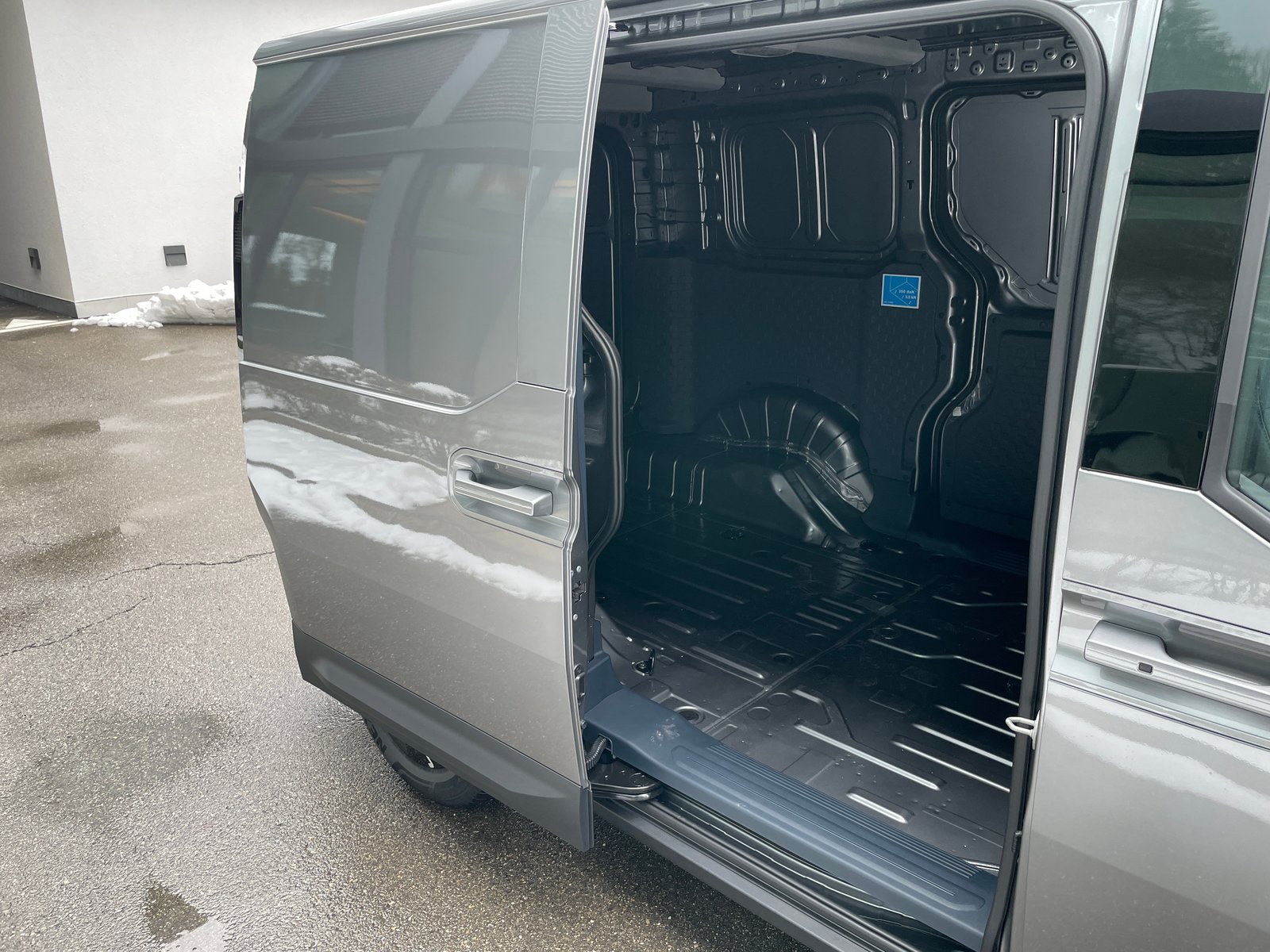 KIA KIA PV5 Cargo 71.2 kWh Plus mit Wärmepumpe, 2-Schiebet, Électrique, Voiture nouvelle, Automatique - 4