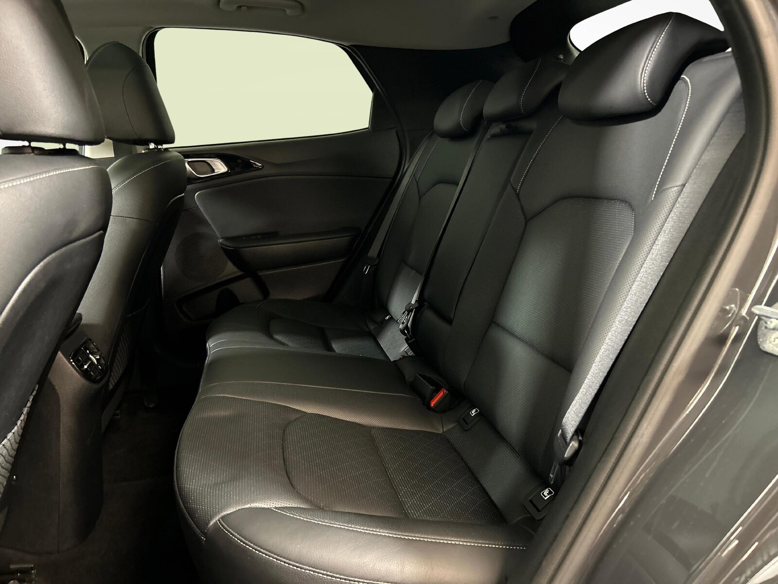 KIA XCeed 1.5 T-GDi MHEV Style, Hybride Léger Essence/Électricité, Occasion / Utilisé, Automatique - 4