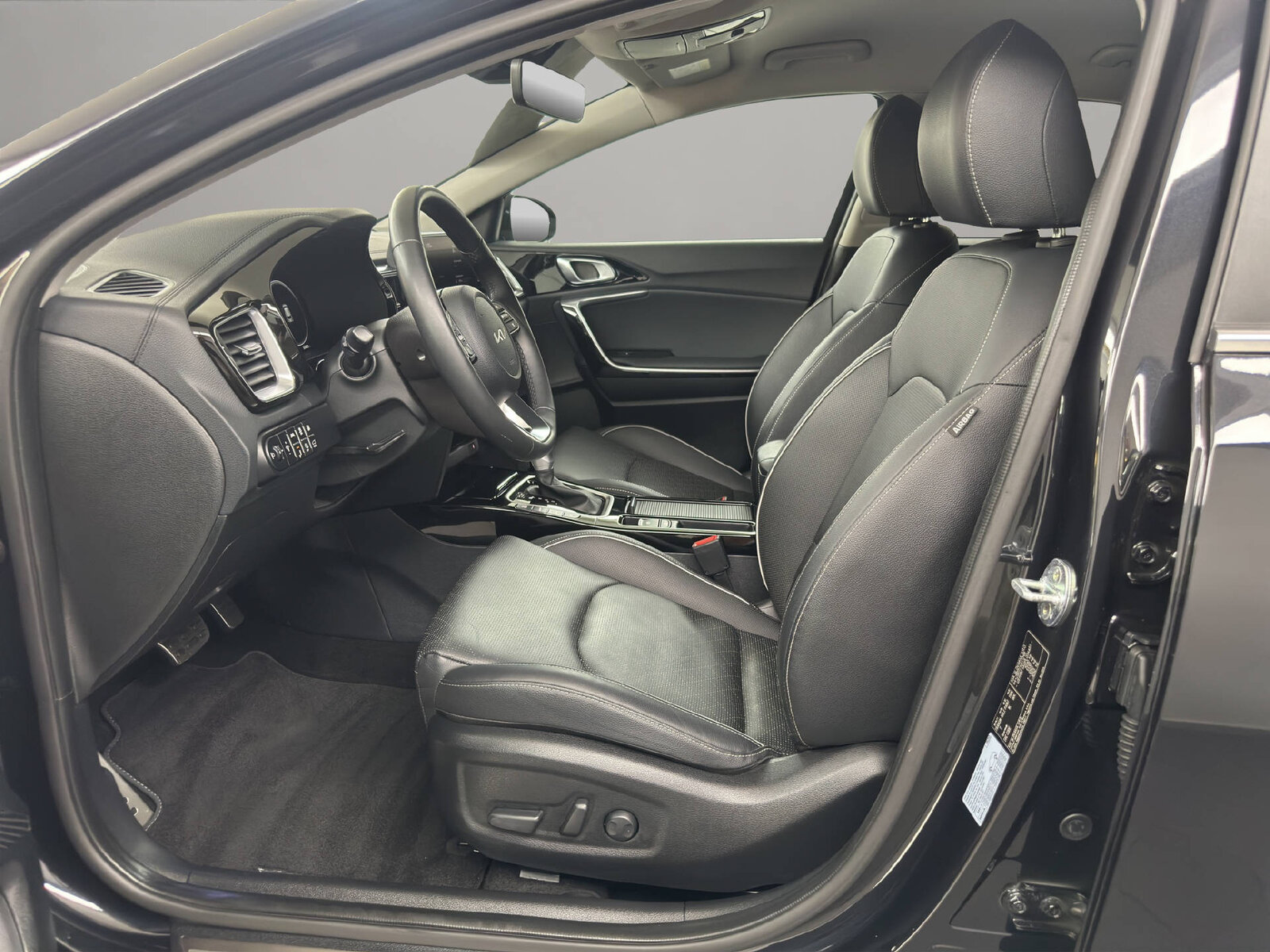 KIA XCeed 1.6 GDi Plug-in Hybrid Style, Plug-in-Hybrid Petrol/Electric, Second hand / Used, Automatic - 6