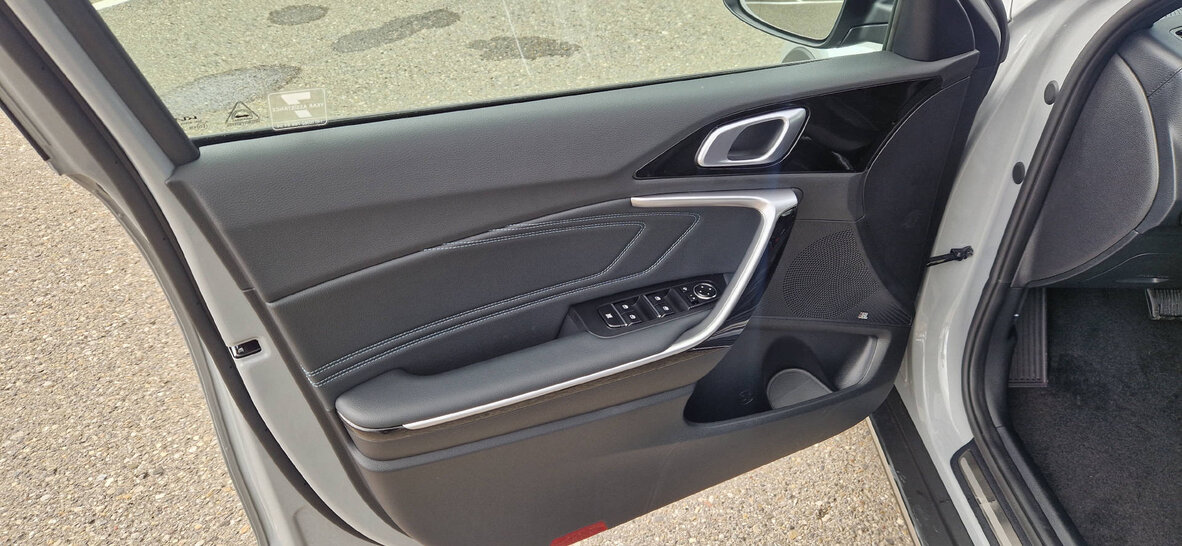 KIA XCeed 1.6 T-GDi Greydition, Benzin, Vorführwagen, Automatik - 3