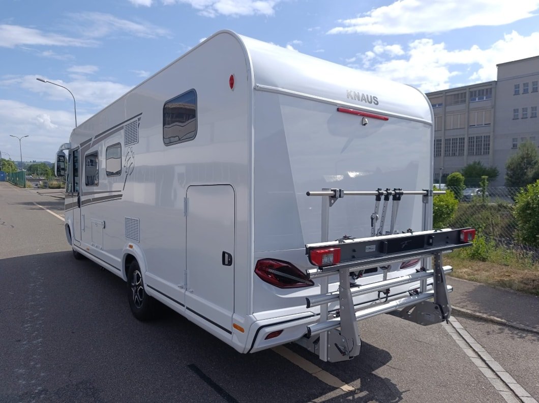 KNAUS Live I 700 MEG ***Das Echte Vollintegrierten-Gefühl z, Diesel, Occasion / Gebraucht, Automatik - 3