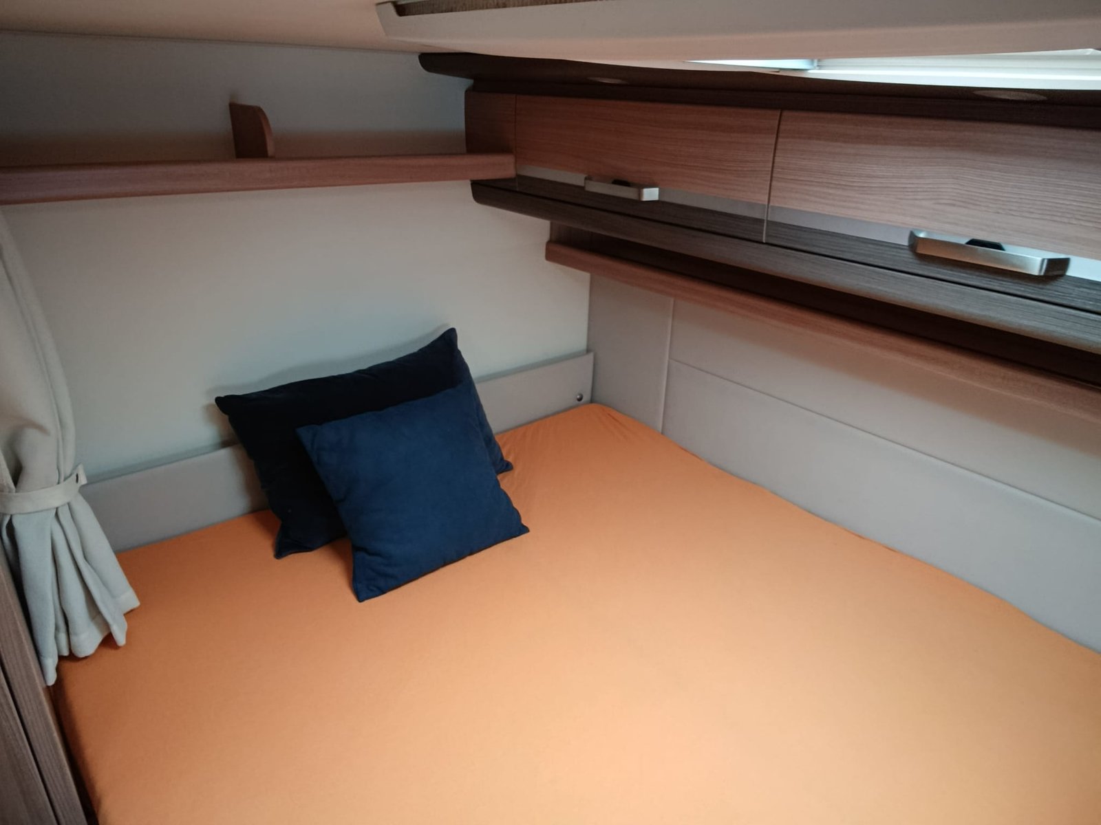 KNAUS R 21, Diesel, Occasion / Utilisé, Manuelle - 4