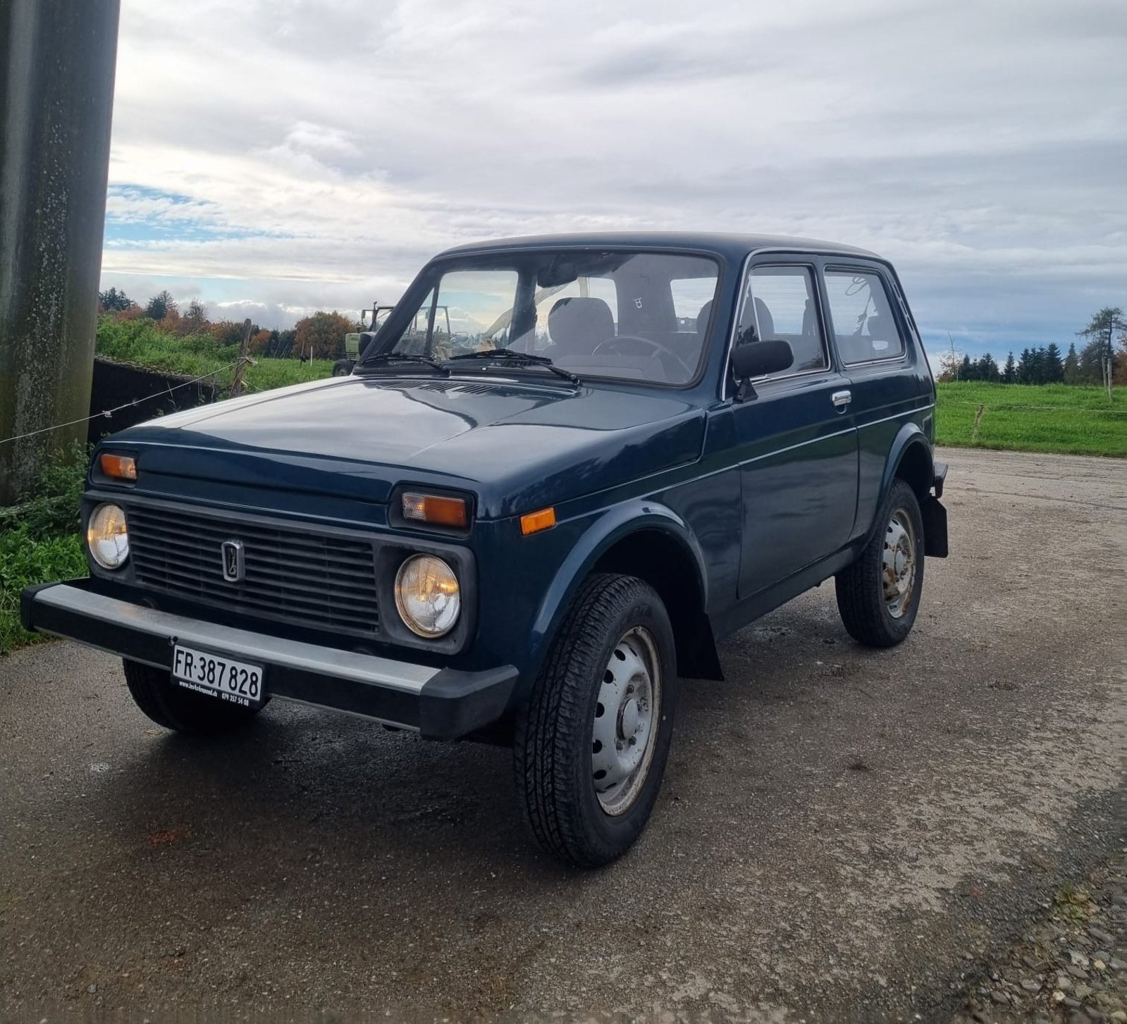 LADA Niva 1600 30 km/h