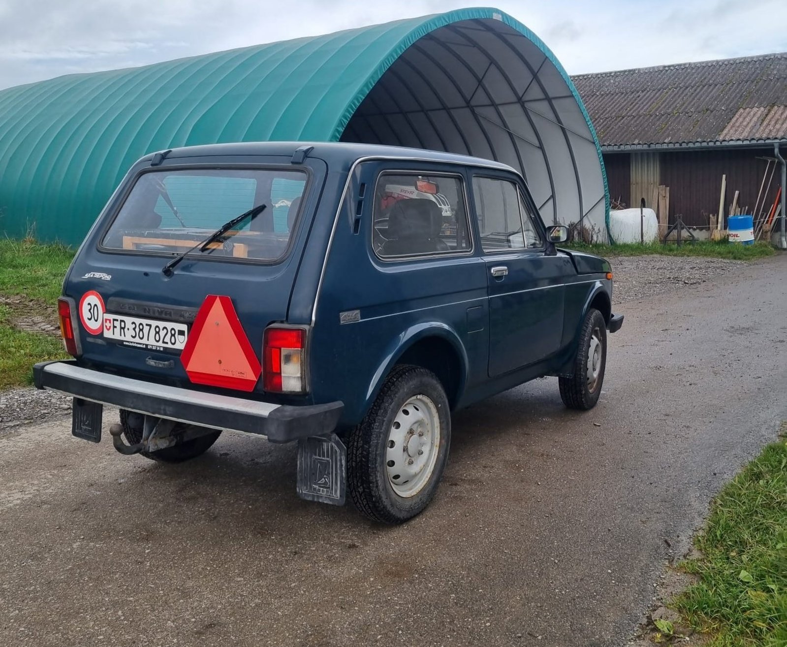 LADA Niva 1600 30 km/h, Essence, Occasion / Utilisé, Manuelle - 2
