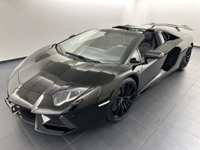 LAMBORGHINI Aventador LP700-4 Rds