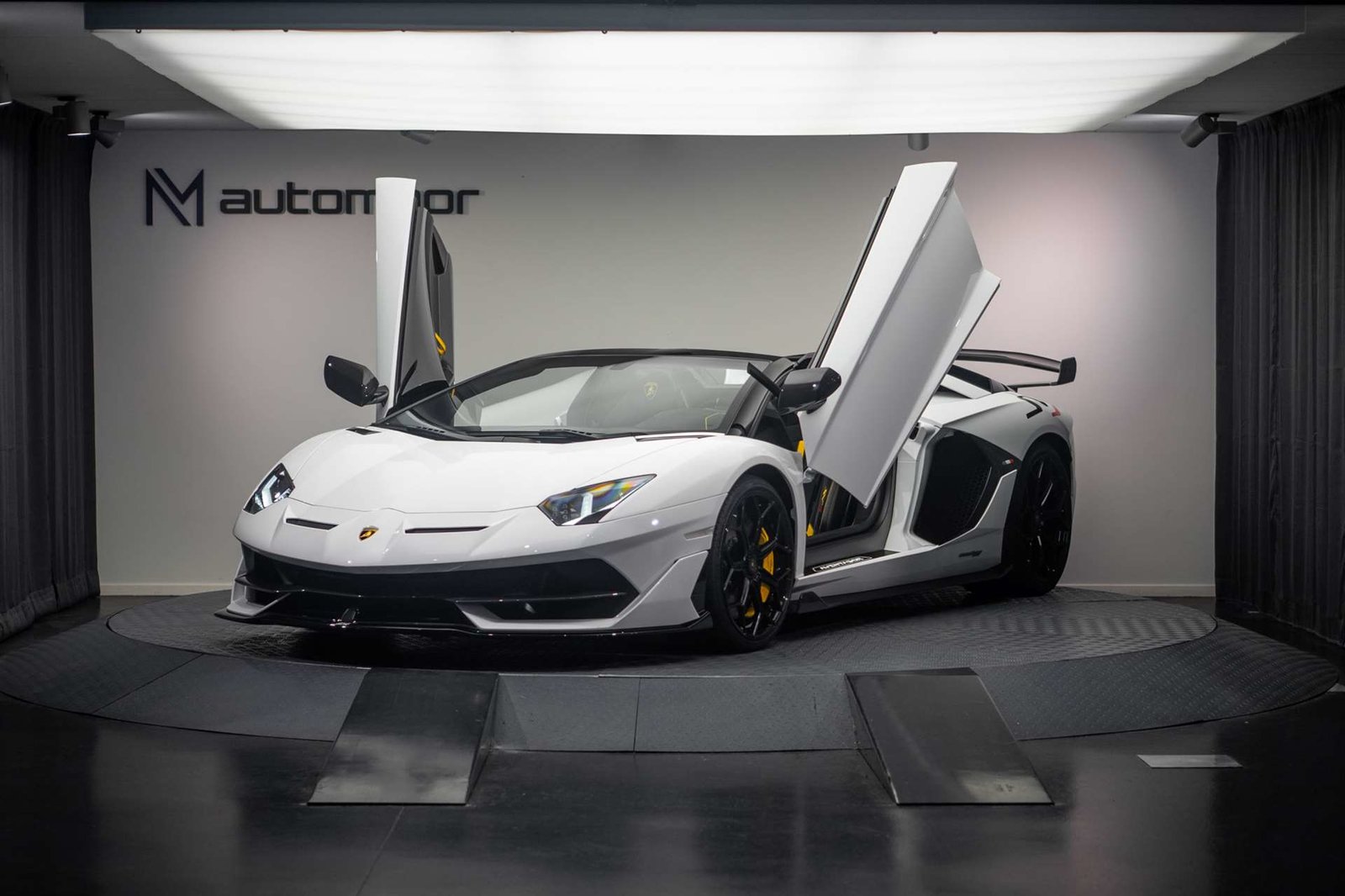 LAMBORGHINI LAMBORGHINI Aventador LP770-4 SVJ Superveloce Ro, Benzin, Occasion / Gebraucht, Automatik - 2