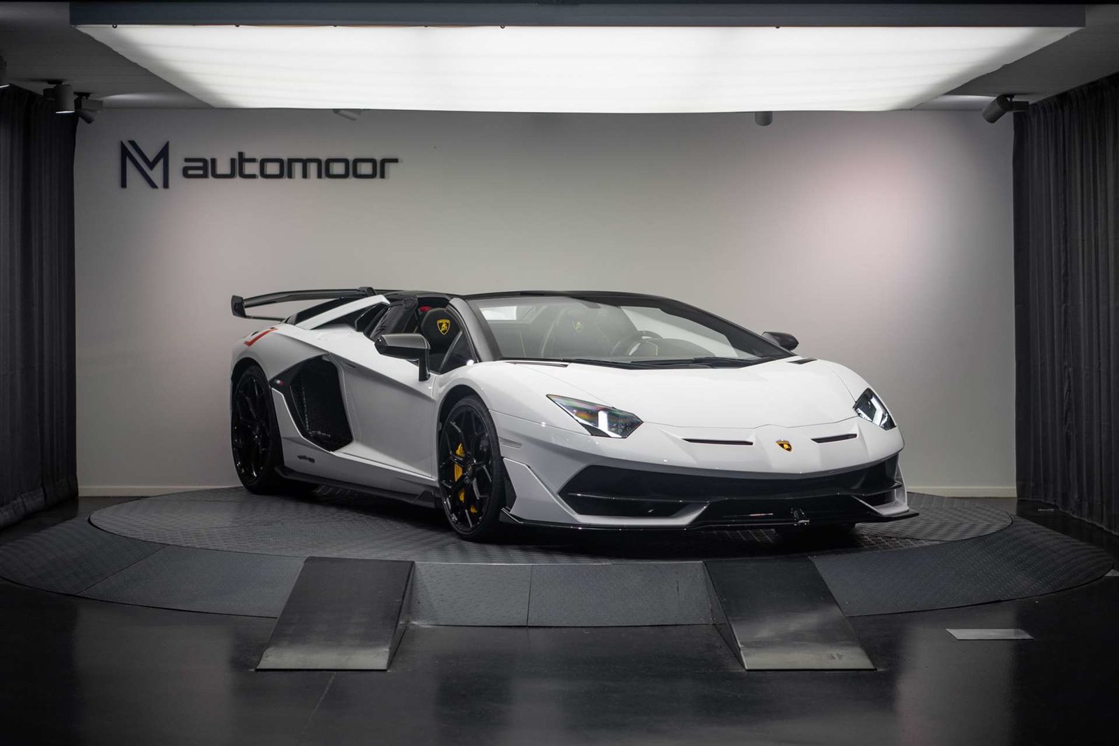 LAMBORGHINI LAMBORGHINI Aventador LP770-4 SVJ Superveloce Ro, Benzin, Occasion / Gebraucht, Automatik - 4