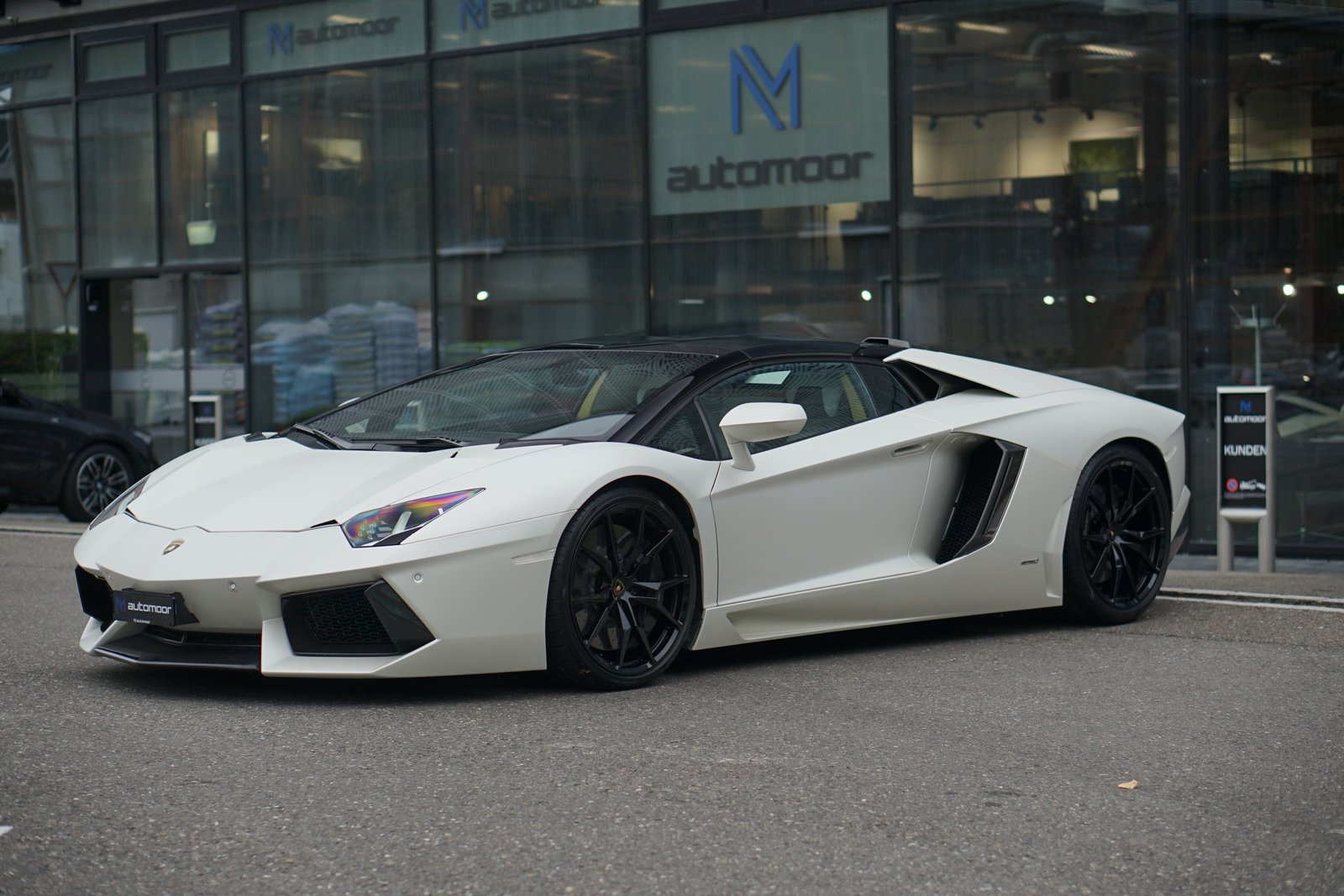 LAMBORGHINI Aventador LP700-4 Roadster E-Gear *SONDERPREIS*
