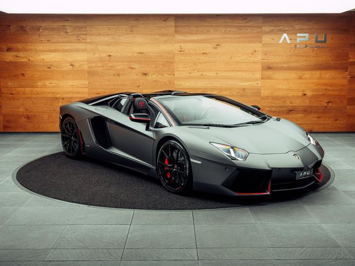 LAMBORGHINI Aventador LP700-4 Roadster E-Gear Pirelli Editio, Essence, Occasion / Utilisé, Automatique
