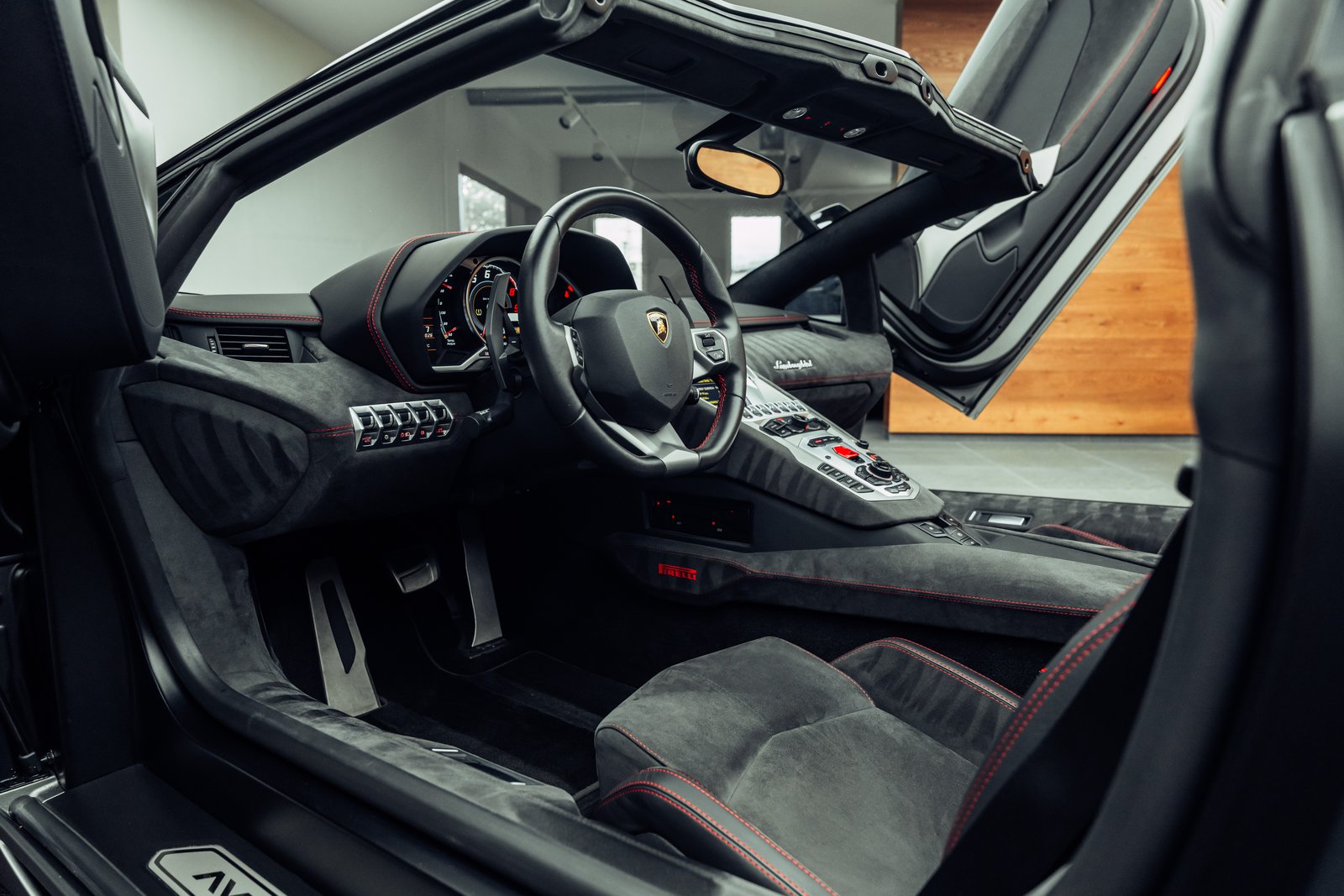 LAMBORGHINI Aventador LP700-4 Roadster E-Gear Pirelli Editio, Essence, Occasion / Utilisé, Automatique - 5