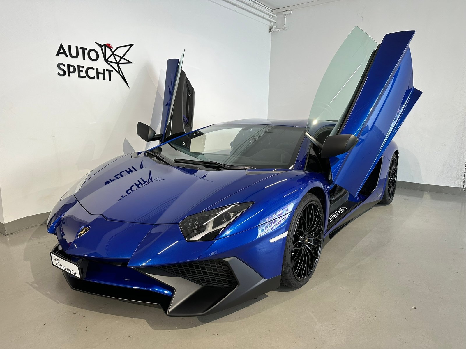 LAMBORGHINI Aventador LP750-4 Superveloce Coupé E-Gear, Benzin, Occasion / Gebraucht, Automatik - 4