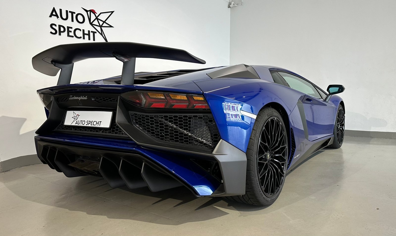 LAMBORGHINI Aventador LP750-4 Superveloce Coupé E-Gear, Benzin, Occasion / Gebraucht, Automatik - 7