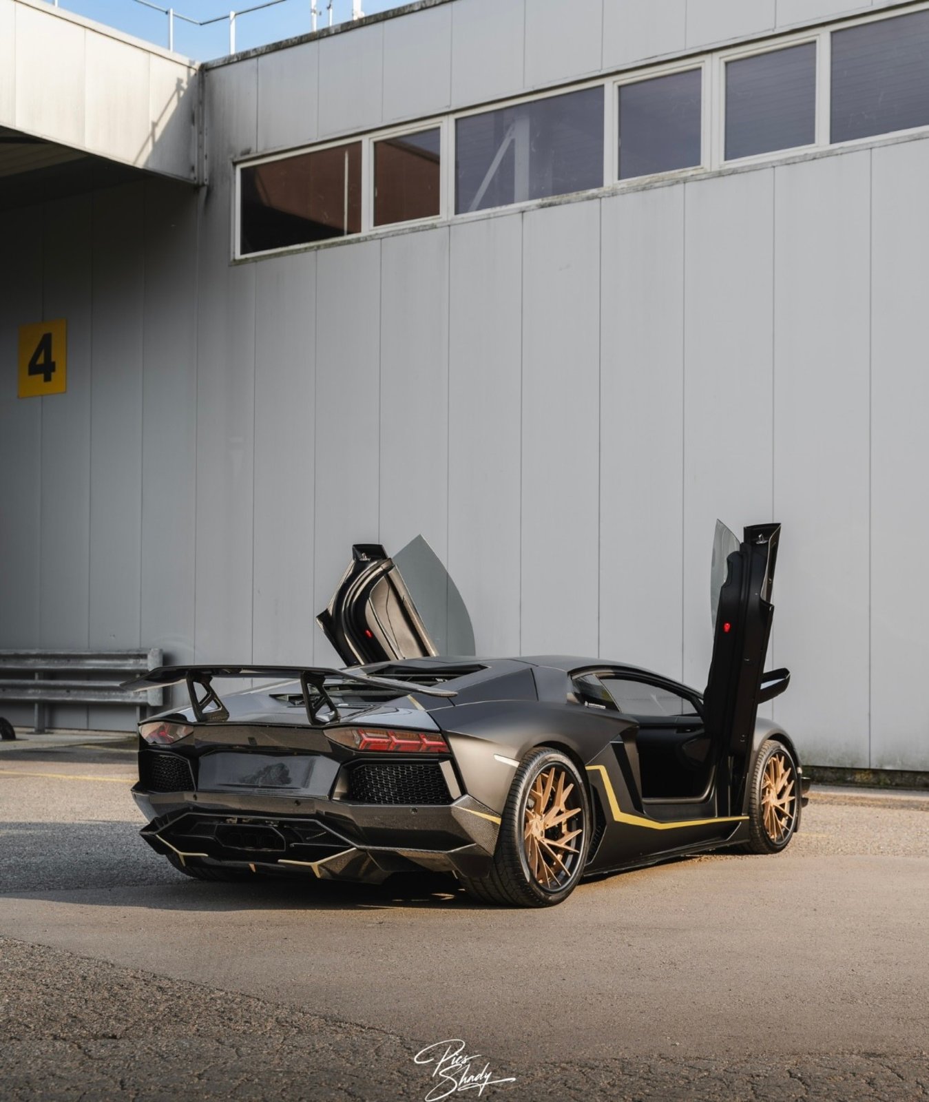 LAMBORGHINI Aventador UNIQUE LP700-4 Coupé E-Gear, Benzin, Occasion / Gebraucht, Automatik - 6