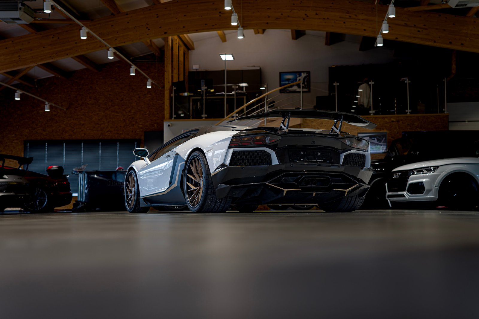 LAMBORGHINI Aventador UNIQUE LP700-4 Coupé E-Gear, Benzin, Occasion / Gebraucht, Automatik - 7