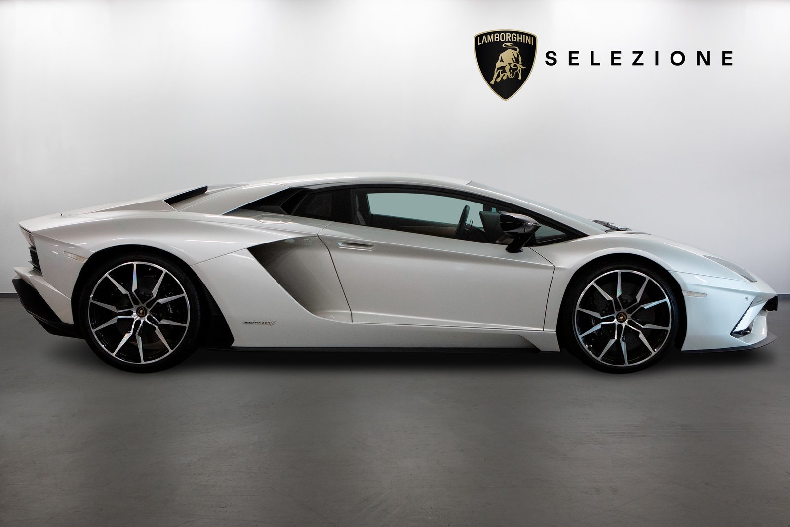 LAMBORGHINI Aventador S LP740-4 Coupé E-Gear, Petrol, Second hand / Used, Automatic - 2
