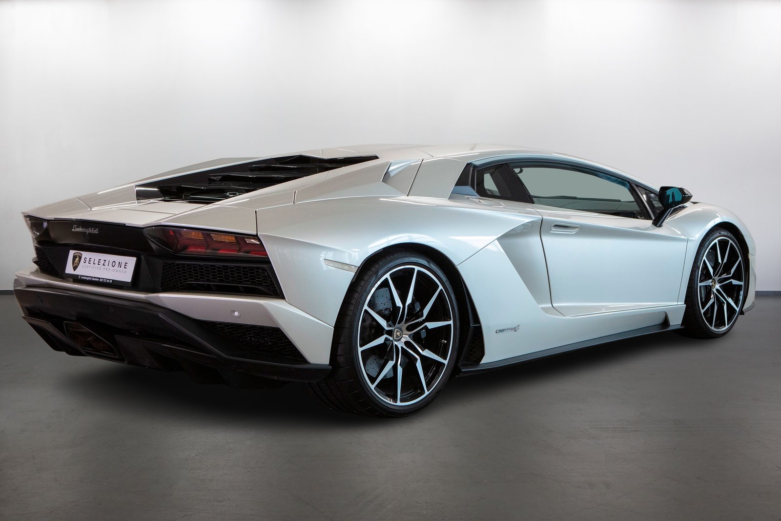 LAMBORGHINI Aventador S LP740-4 Coupé E-Gear, Petrol, Second hand / Used, Automatic - 3