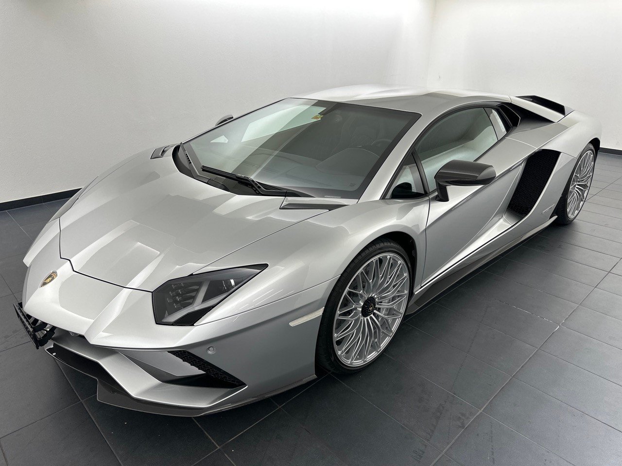 LAMBORGHINI Aventador S LP740-4 Coupé E-Gear