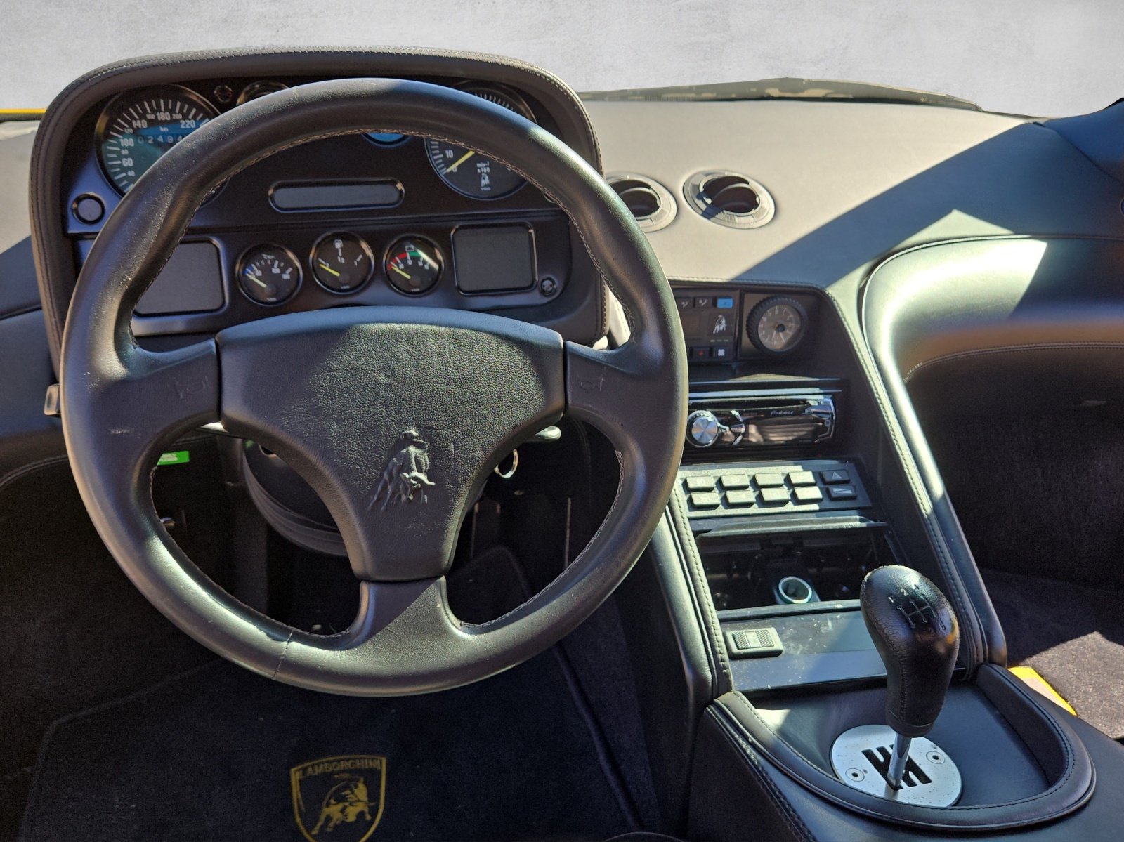 LAMBORGHINI Diablo 132, Essence, Occasion / Utilisé, Manuelle - 4