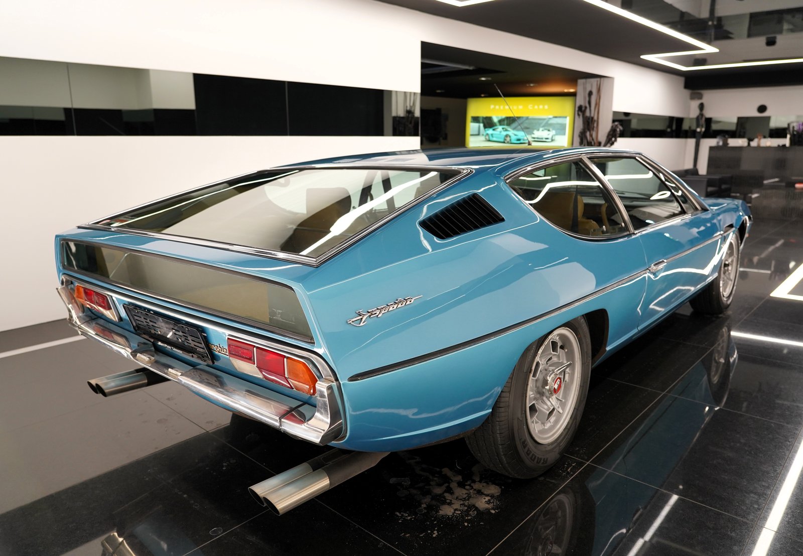 LAMBORGHINI Espada GT 400, Petrol, Second hand / Used, Manual - 4