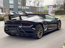LAMBORGHINI Huracan LP640-4 Spyder Performante DCT, Petrol, Second hand / Used, Automatic - 7