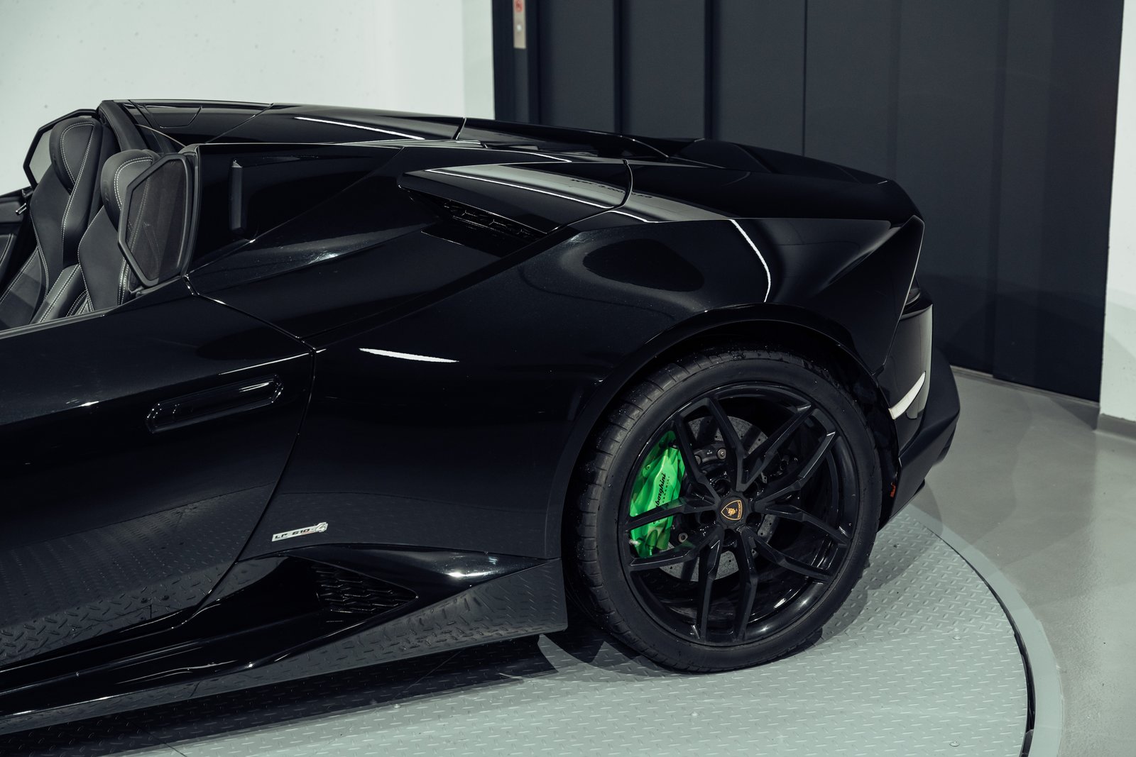 LAMBORGHINI Huracan LP610-4 Spyder DCT, Benzin, Occasion / Gebraucht, Automatik - 4