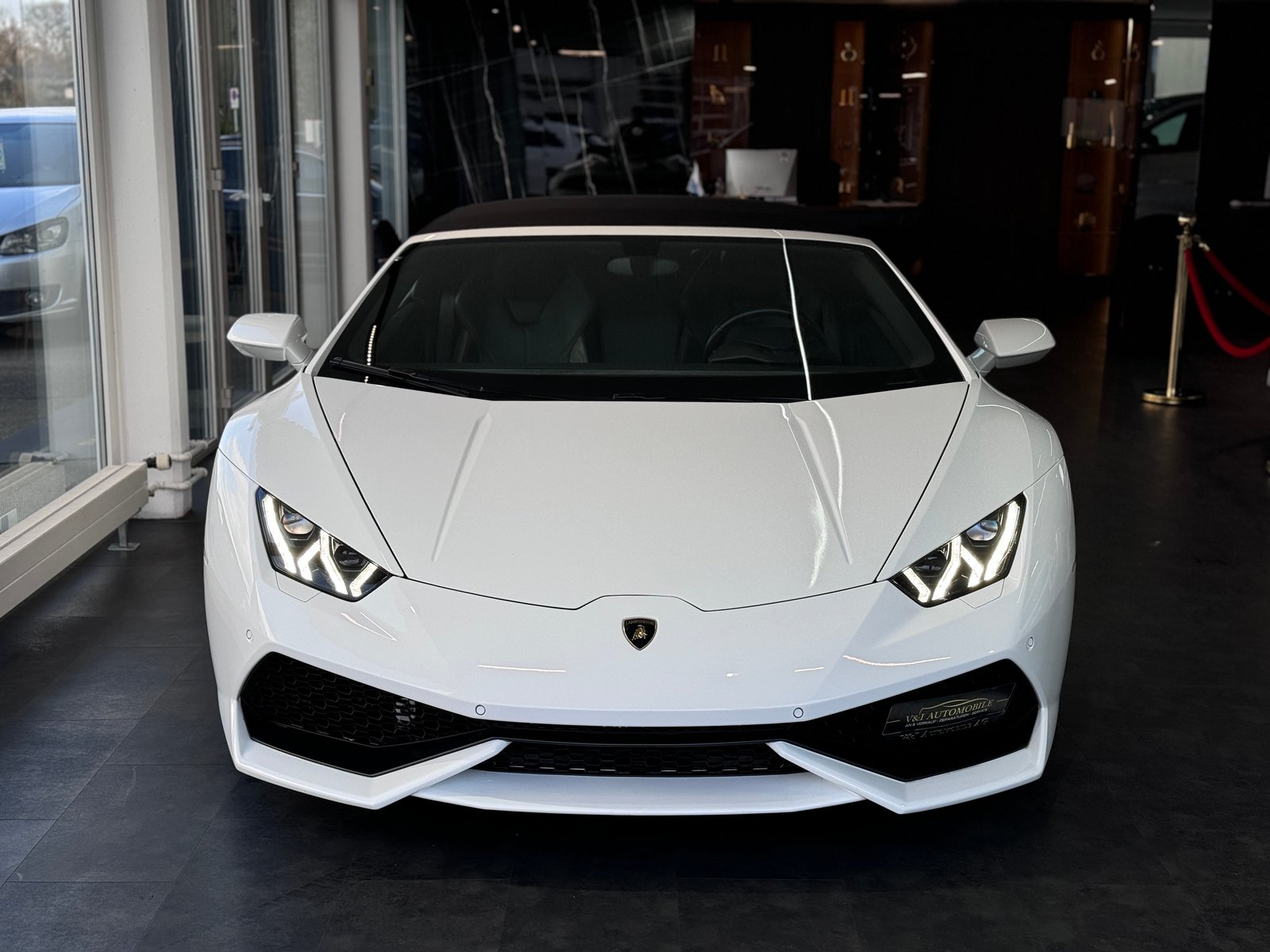LAMBORGHINI Huracan LP610-4 Spyder DCT, Petrol, Second hand / Used, Automatic - 2
