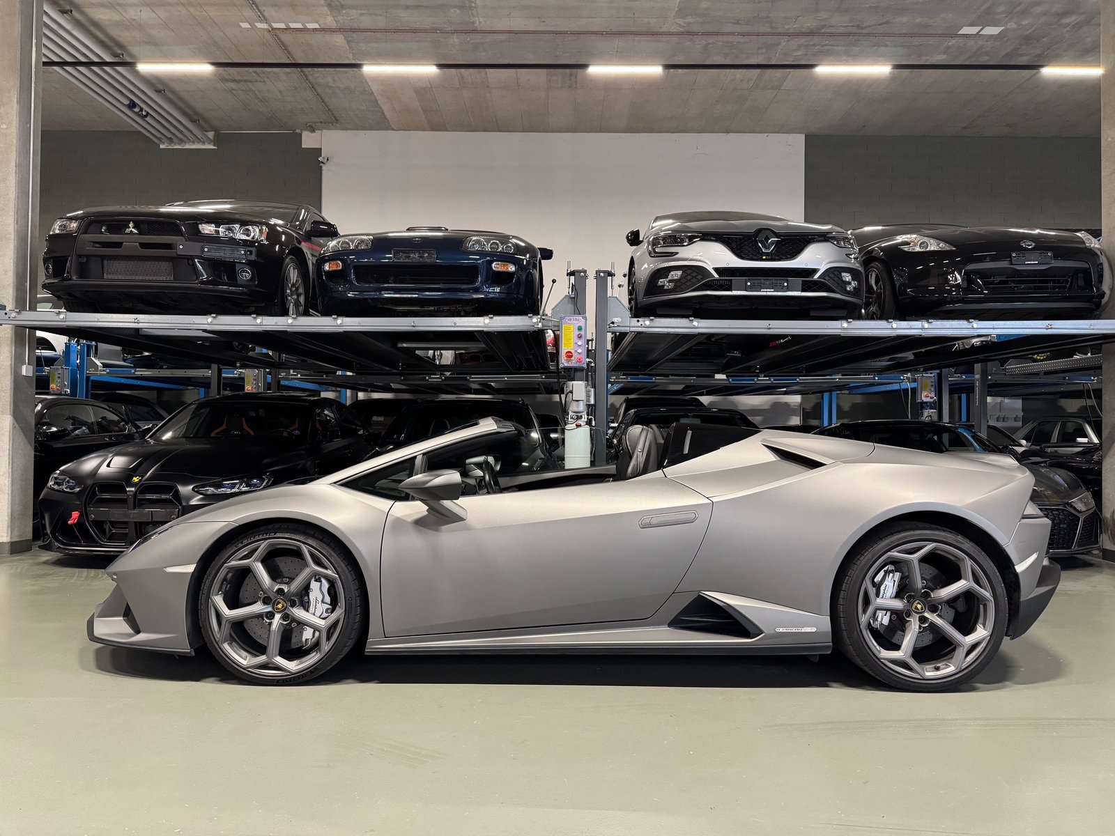 LAMBORGHINI Huracan EVO Spyder DCT *Akrapovic*